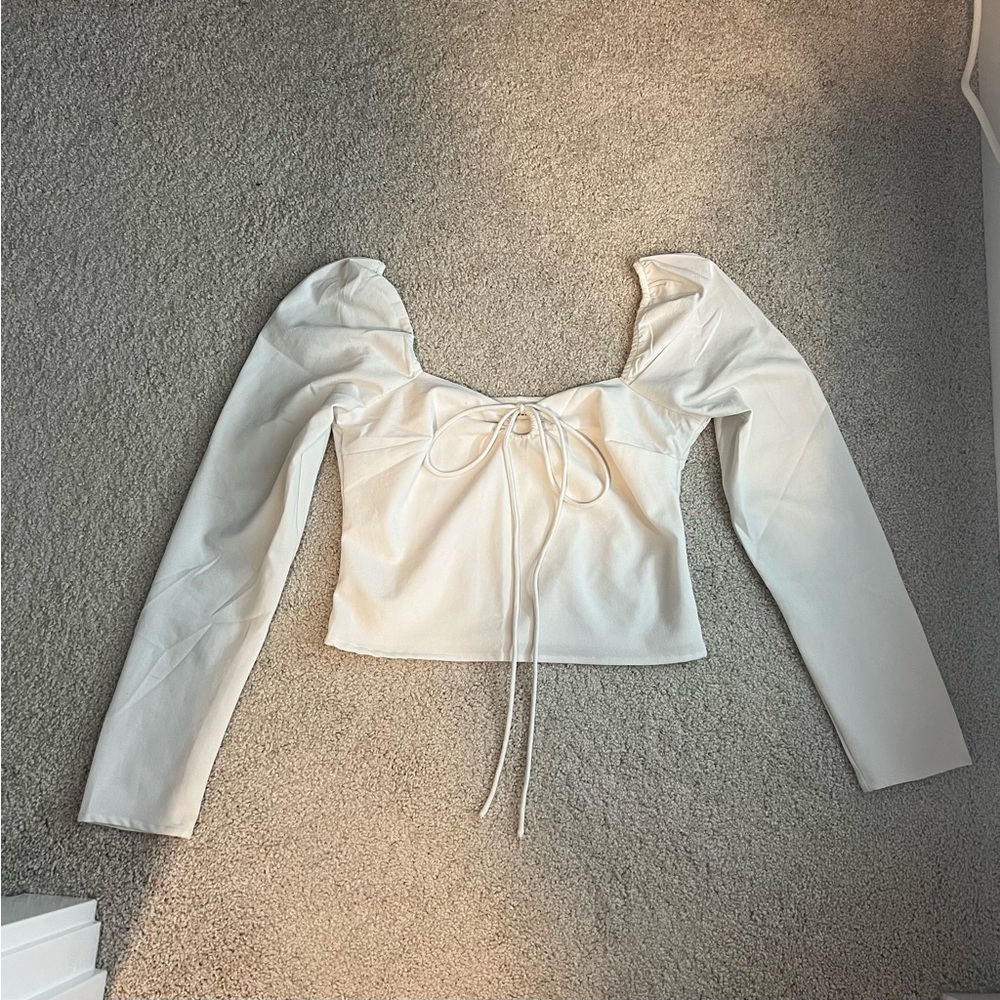 Cropped Abercrombie and Fitch long sleeve blouse